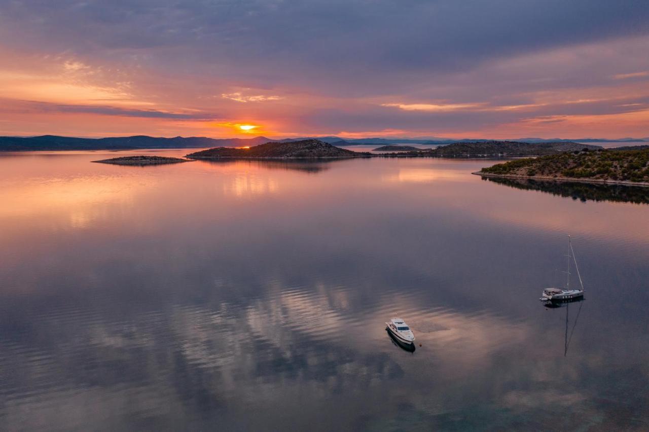 Glamping Resort Festa Kornati Pristanisce Exterior foto